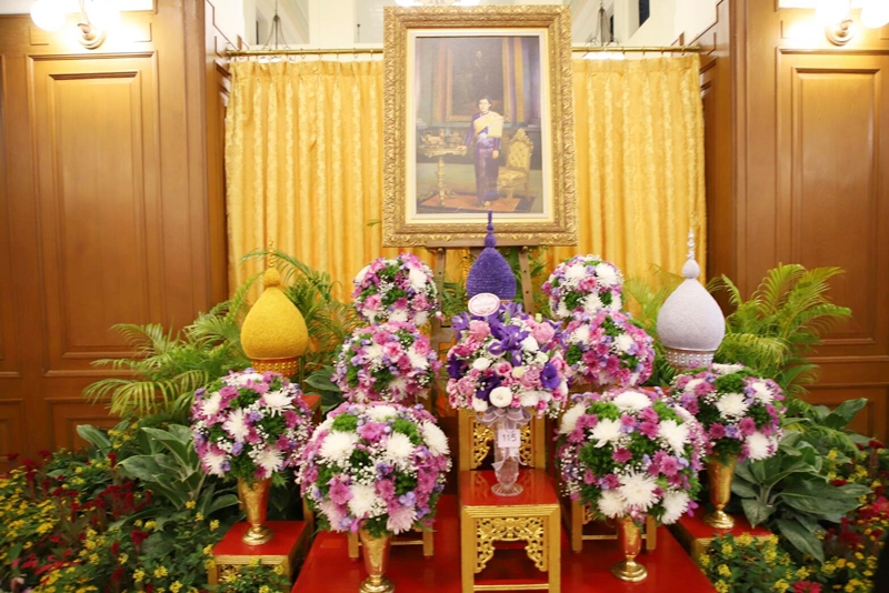 ﻿กรมบังคับคดีร่วมลงนามถวายพระพร สมเด็จพระกนิษฐาธิราชเจ้า กรมสมเด็จพระเทพรัตนราชสุดาฯ สยามบรมราชกุมารี ให้ทรงหายจากพระอาการประชวร